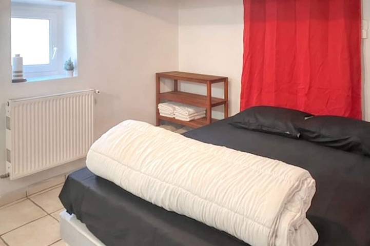 Gîte pour 3 personnes, avec jardin, animaux acceptés à Les Pavillons-sous-Bois - 4