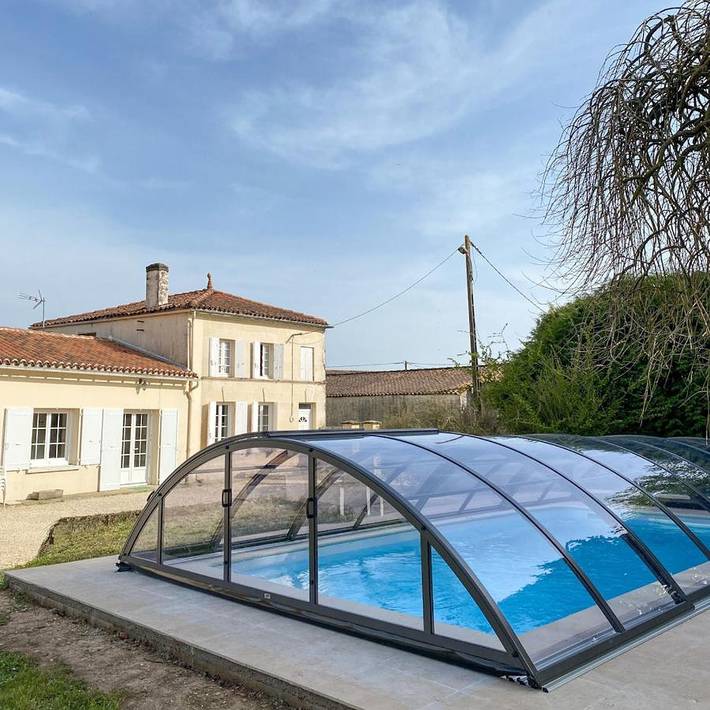 Location de vacances pour 15 personnes, avec Jardin et Piscine dans Mazerolles (Charente-Maritime)