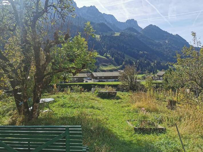 Gîte pour 5 personnes, avec vue et jardin, animaux acceptés à Rougemont - 2