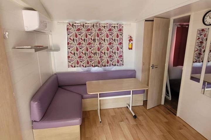 Mobile home climatisé in Vic-la-Gardiole, Côte méditerranéenne (France)