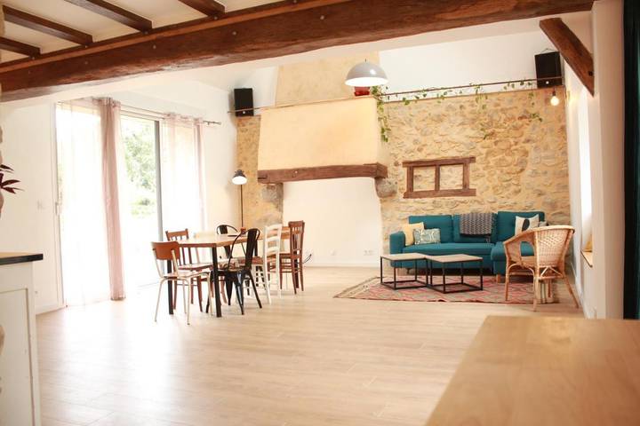 Location de vacances pour 15 personnes, avec jardin et vue, animaux acceptés à Neuville-sur-Sarthe - 3