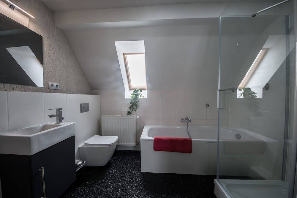 Ganze Wohnung, Apartment für max. 3 Personen, 5 Min zur Autobahn in Hohe Börde, Magdeburger Börde