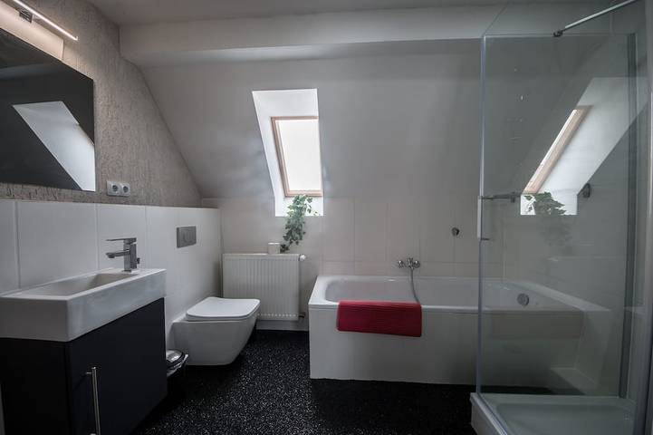 Apartamento entero, Apartment for max. 3 persons, 5 min to the highway in Hohe Börde, Magdeburg Börde