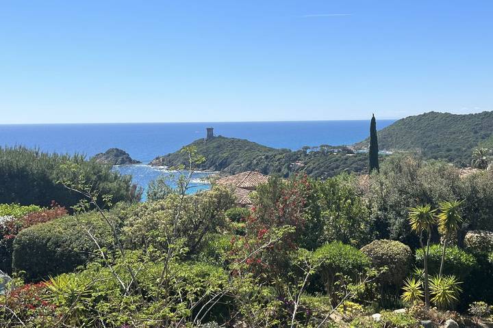 Location de vacances pour 8 personnes, avec jardin, animaux acceptés dans Plage de Fautea - 3