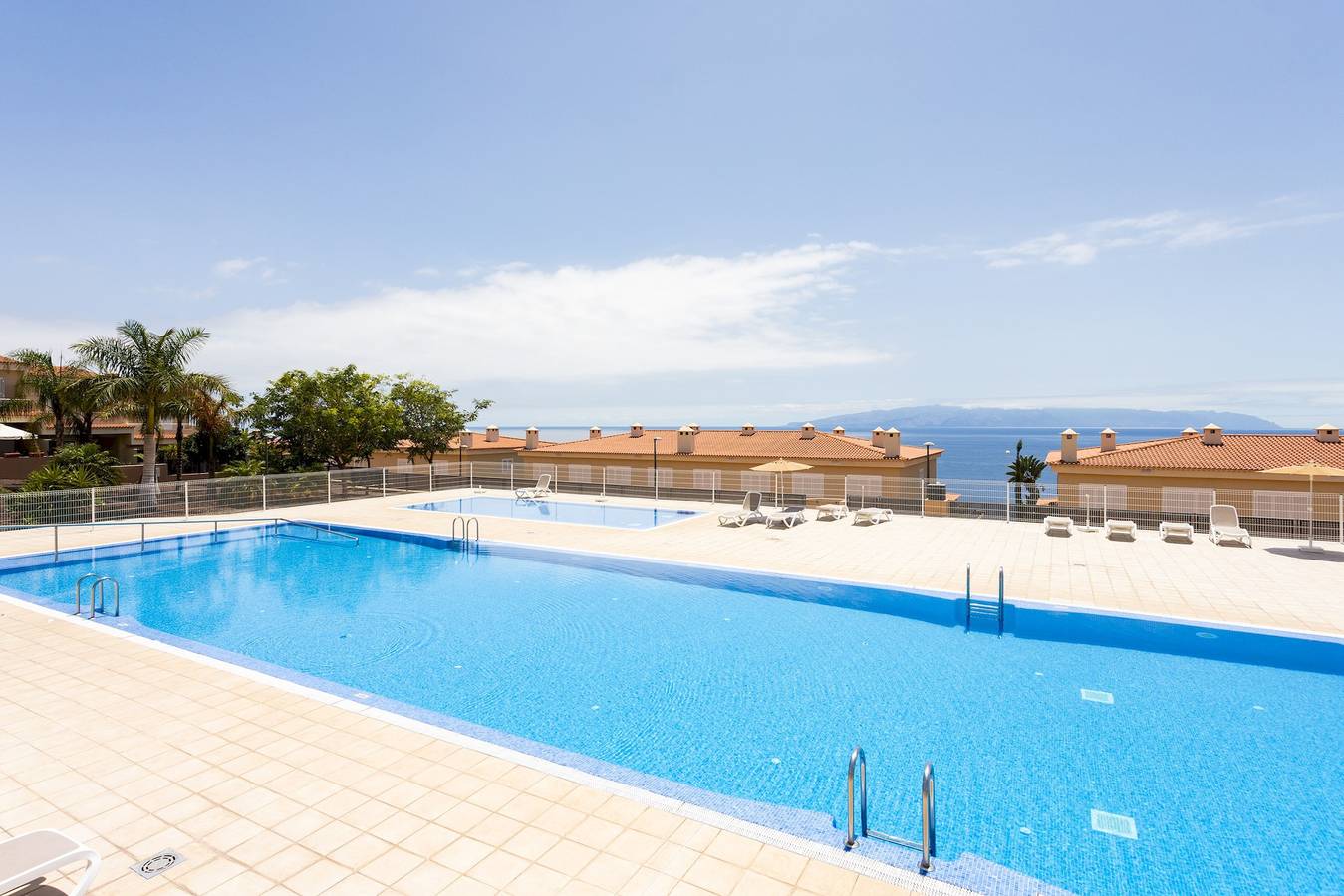 Apartamento entero, Home2Book Relaxing Stay with Terrace & Pool in Puerto de Santiago, Santiago del Teide