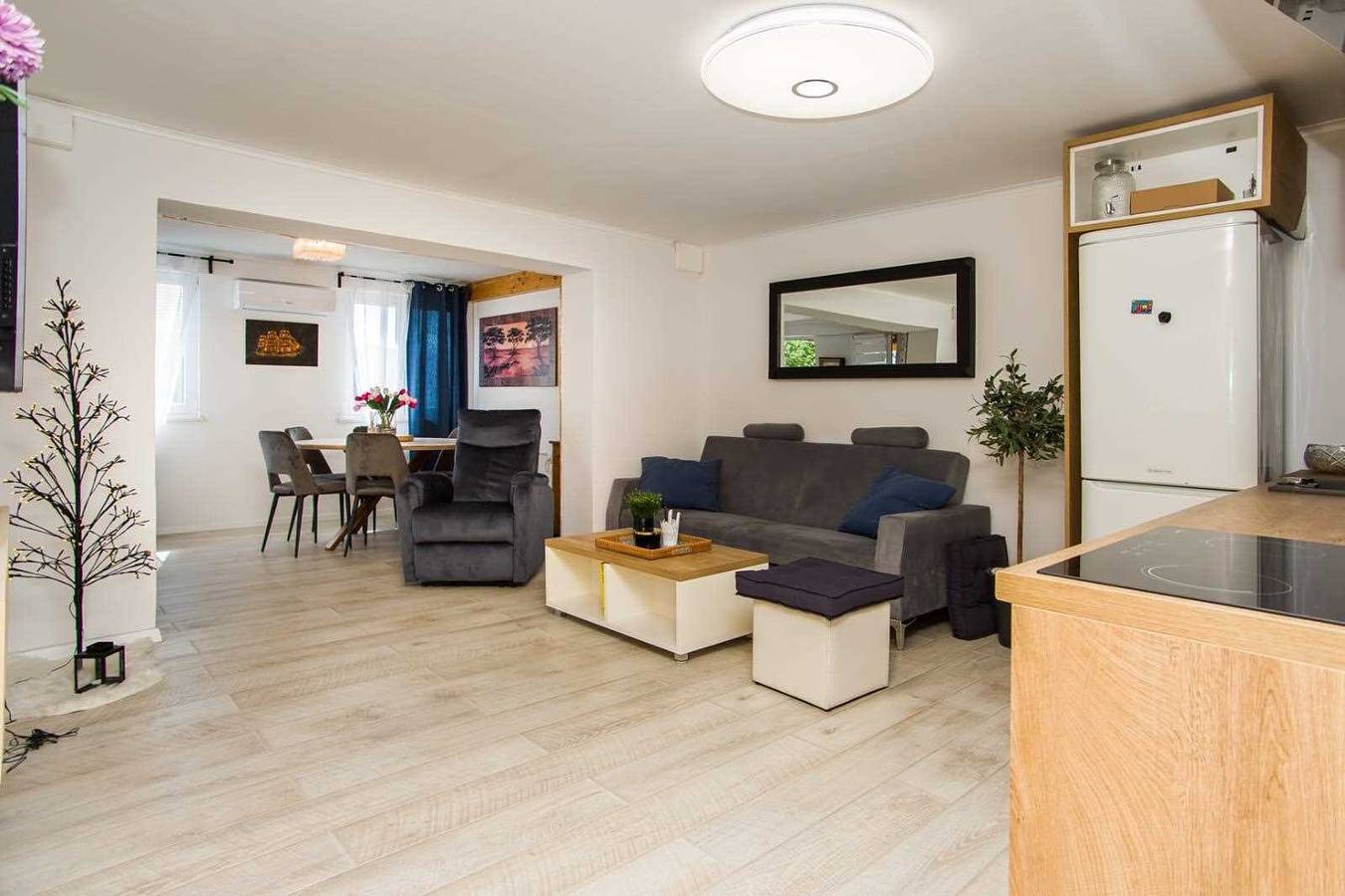 Ganze Wohnung, Apartment Badia mit kostenlosem Parkplatz in Dubrovnik-Neretva