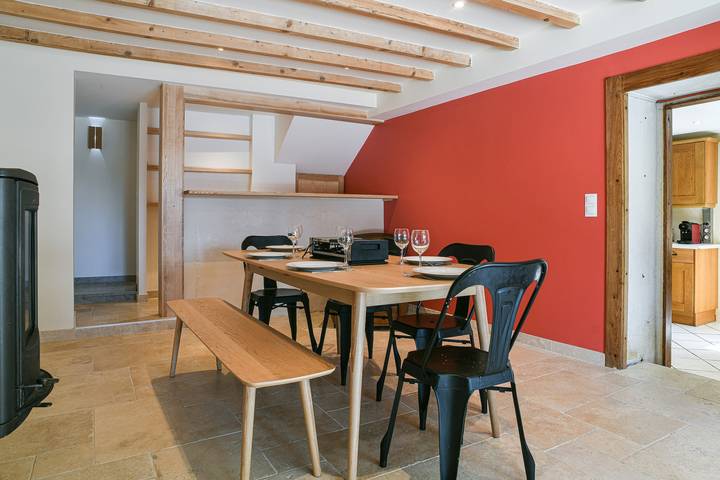 Amplia casa con jardín y gimnasio - Puerta de Saboya in Porte-de-Savoie, Chambéry region