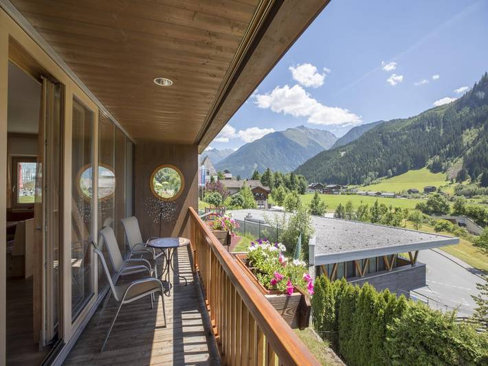 Ferienhaus für 8 Personen, mit Terrasse und Ausblick sowie Pool im Salzburger Land - 2