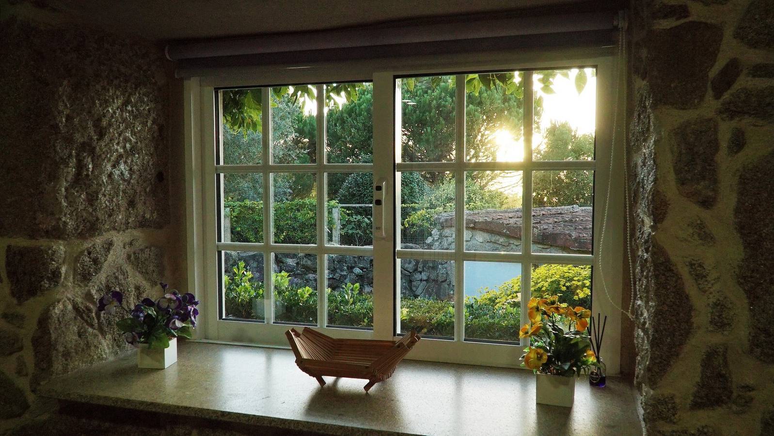 Casa vacanze 'Cantinho da Avó' con vista montagna, terrazza privata e Wi-Fi in Loivo, Distrito de Viana do Castelo