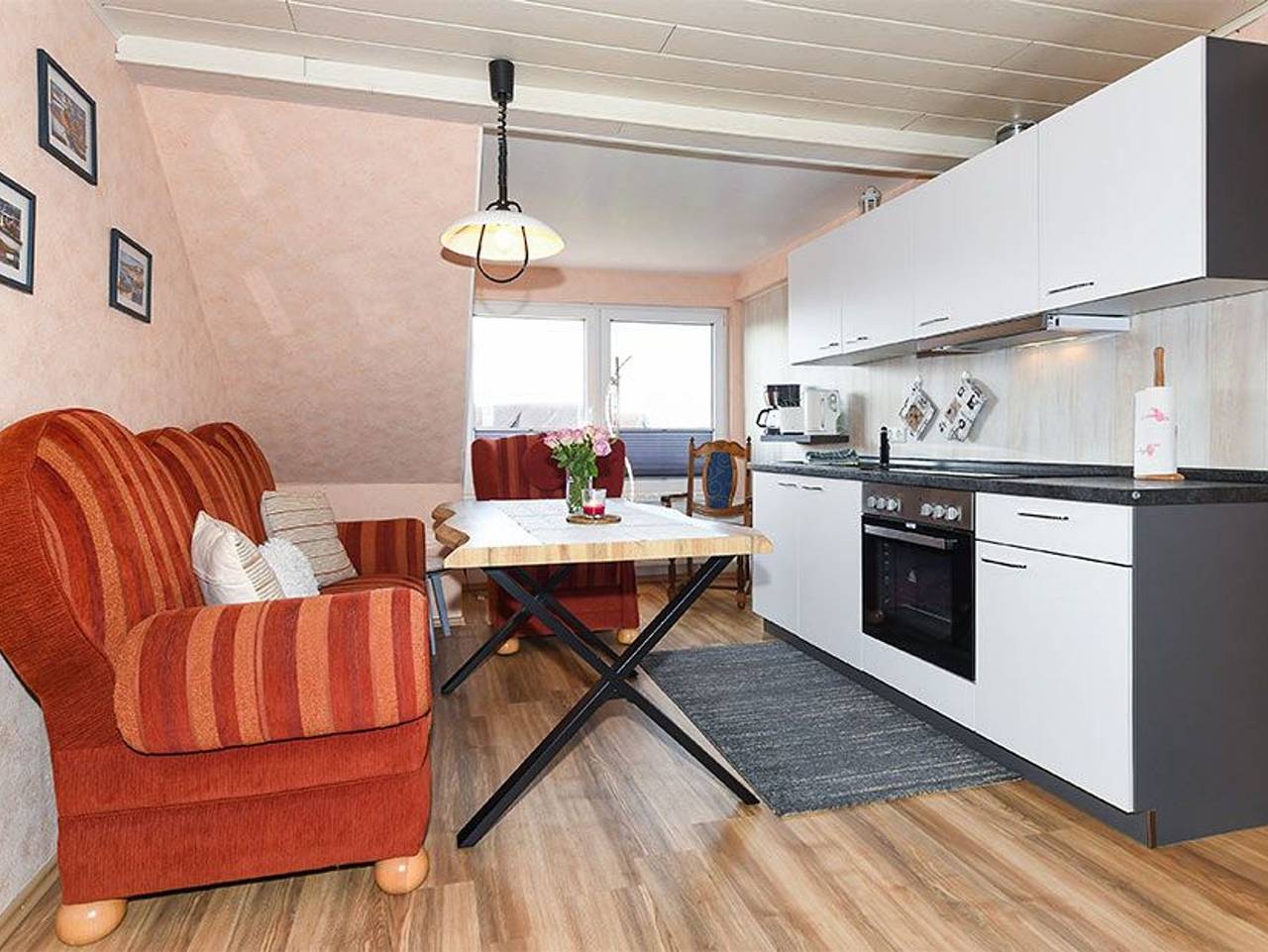 Ganze Ferienwohnung, Ferienwohnungen Oll School in der ehem. Pension Janssen - Ferienwohnung 1 in Altharlingersiel, Neuharlingersiel