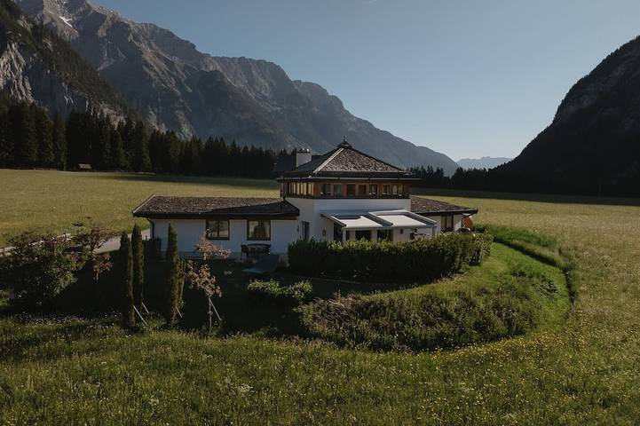 Chalet für 6 Personen, mit Terrasse und Sauna sowie Garten in Leutasch