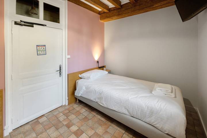 Bed & Breakfast 'Suite Les Douves 5-8 Grange Arthuis' mit WLAN & Klimaanlage in Lavau, Loire-Tal