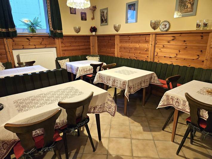 Hotel for 3 people with terrace in Munich Trudering, Munich