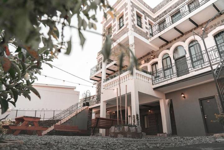 Appart’hôtel pour 2 personnes, avec jardin et terrasse, animaux acceptés