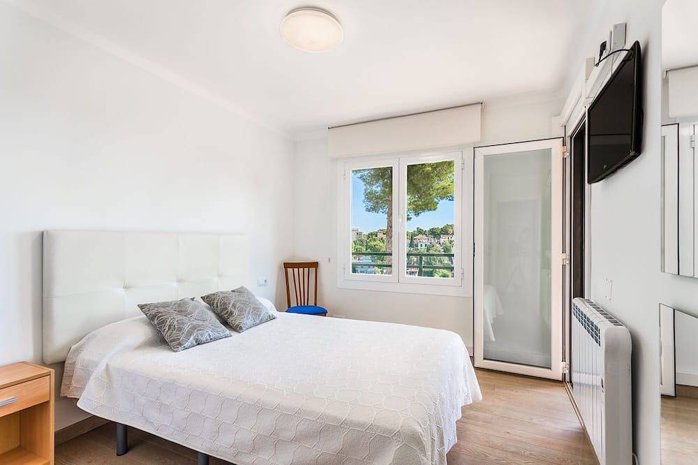 Ganze Wohnung, Helle 90m2 Wohnung mit Blick in Cala Major, Palma