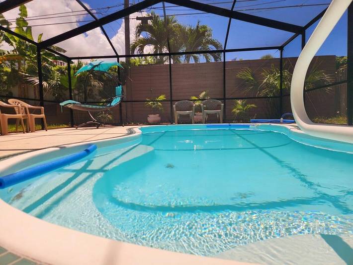 Dom dla 16 osób, z basen i widok oraz taras w Largo