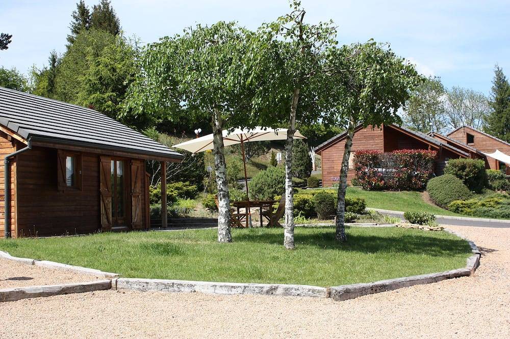 Dorf von 14 Hütten in komfortablen Chalets in Aydat, Regionaler Naturpark Volcans d'Auvergne