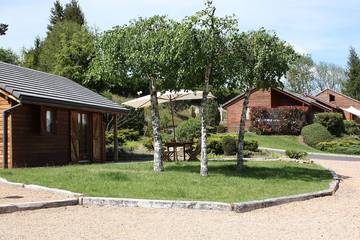 Chalet pour 5 personnes, avec sauna ainsi que piscine et terrasse à Aydat