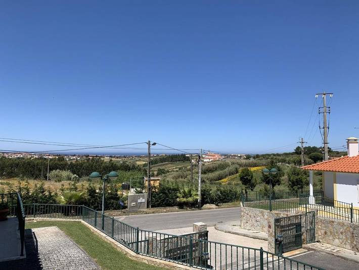 Villa für 4 Personen, mit Balkon und Terrasse sowie Garten und Pool