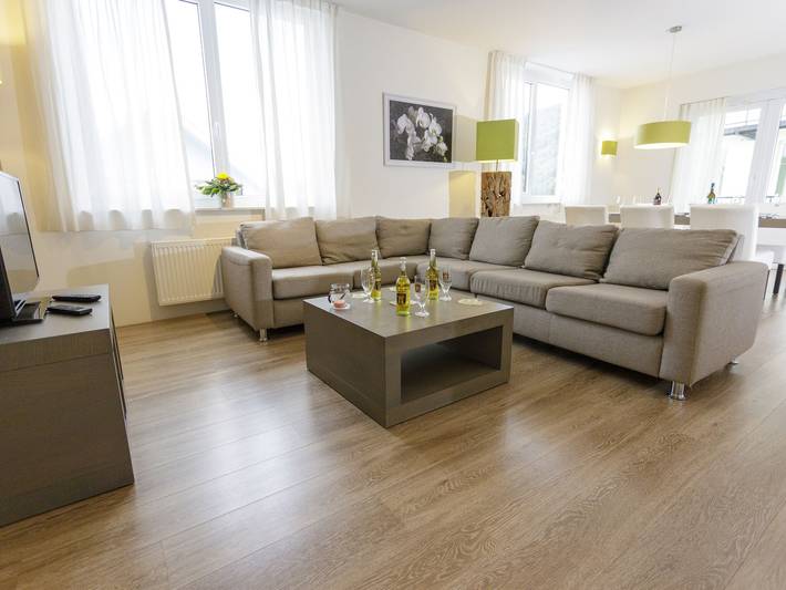 Ferienwohnung für 6 Personen, mit Pool und Balkon/Terrasse, kinderfreundlich in Heimbach - 2