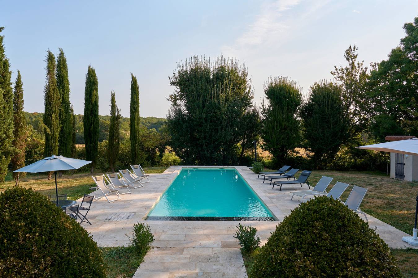 Maison de Vacances – Grande Bastide à Chapdeuil, Piscine Chauffée & Confort pour 16 Pers in Chapdeuil, Périgord Vert