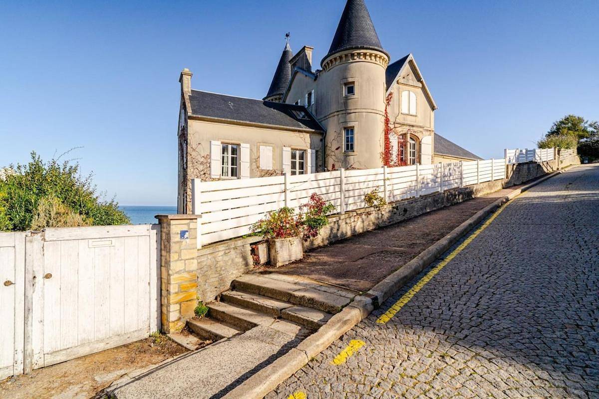 Five-Bedroom House in Arromanches-les-Bains, Région de Bayeux