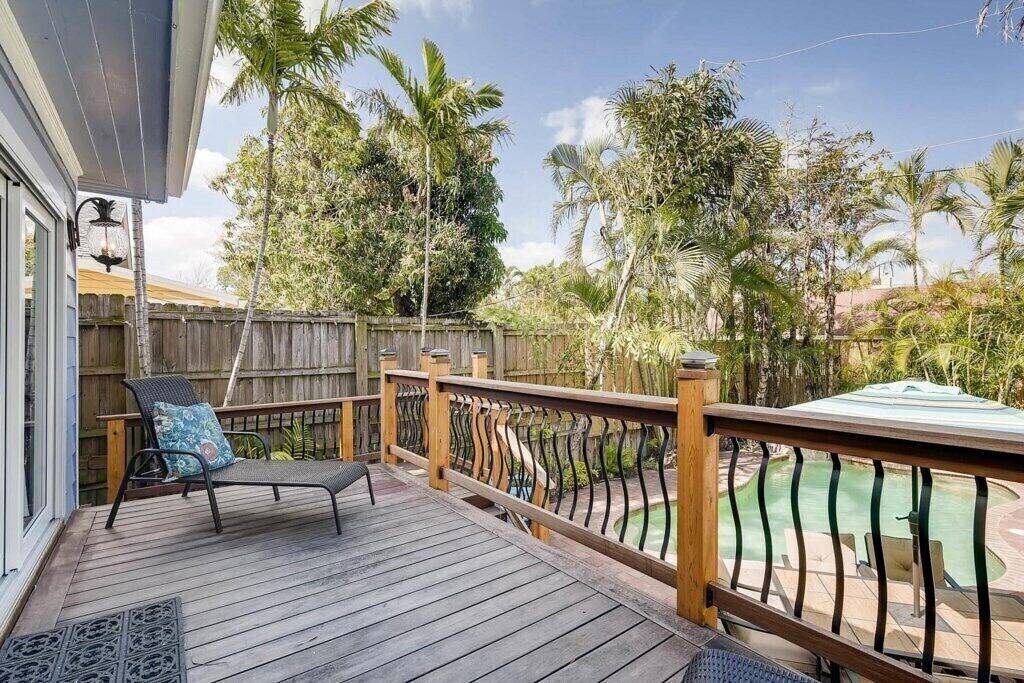 Luxuriöses Ferienhaus mit privatem Pool, nur wenige Minuten vom Strand entfernt in West Palm Beach, Palm Beach County