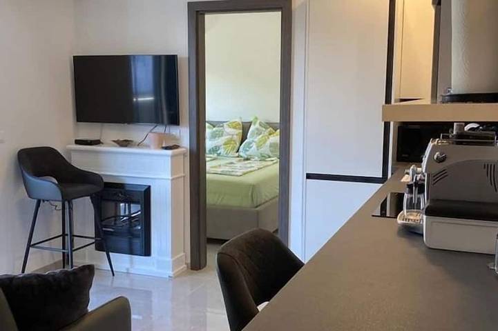 Appartement entier, -Super appartement en duplex -avec vue sur la mer -situé directement sur la plage -garage souterrain in Pjescana Uvala, Côte Sud d'Istrie