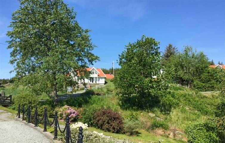 Ferienhaus für 8 Personen, mit Terrasse und Sauna sowie Garten in Bokn - 4