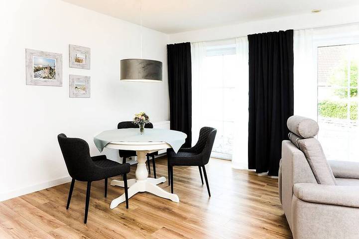 Ganze Wohnung, Barrierefreie Komfort-Ferienwohnung (55qm) mit voll ausgestatter Küche und Wlan in Bad Sassendorf, Kreis Soest