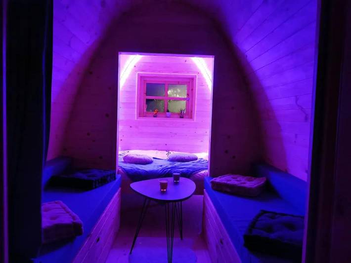 Tente pour 4 personnes, avec terrasse ainsi que jacuzzi et jardin, animaux acceptés dans le Loir-et-Cher - 4