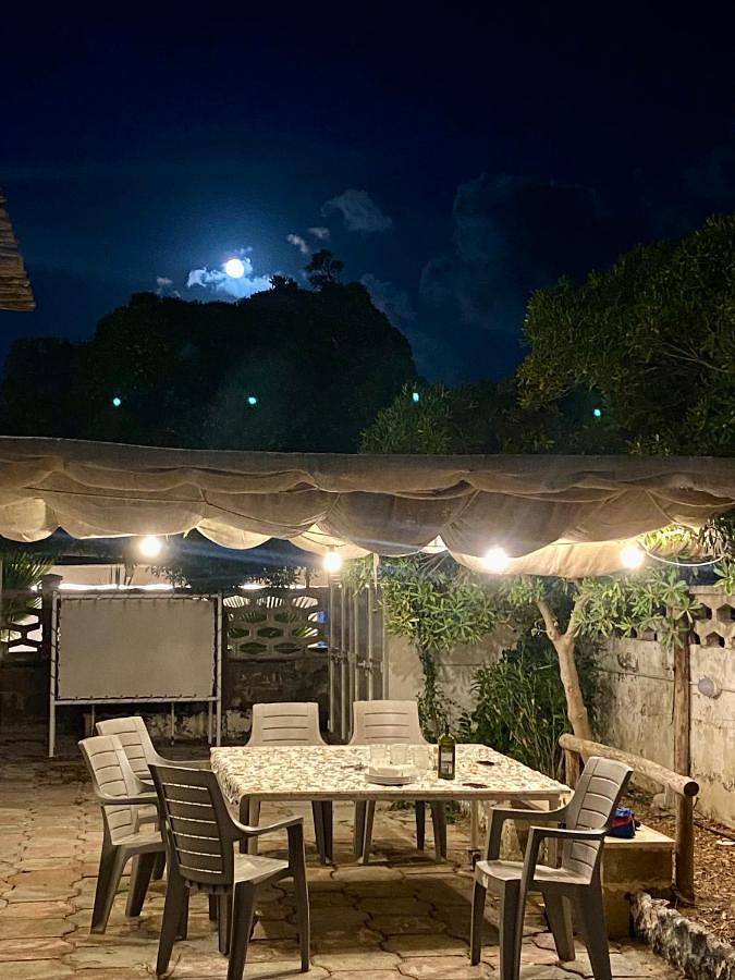 Ferienwohnung für 6 Personen, mit Ausblick und Terrasse sowie Garten, mit Haustier in Torre Colimena - 3