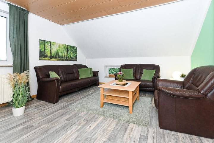 Ferienwohnung für 2 Personen, mit Garten und Ausblick in Schweindorf