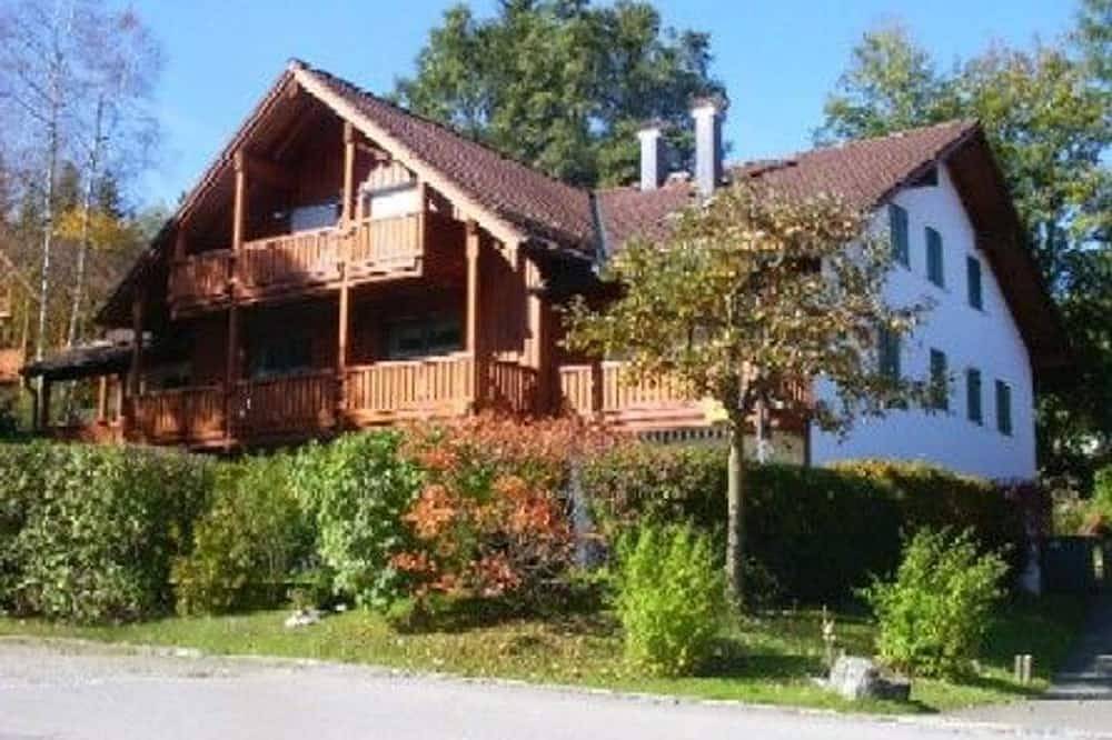 Geheel appartement, Fewo 25/14 - Gemütliche Fewo mit Bergblick für 4 P. mit Ht - Ferienwohnungen Steigmühlenweg in Weißensee, Füssen