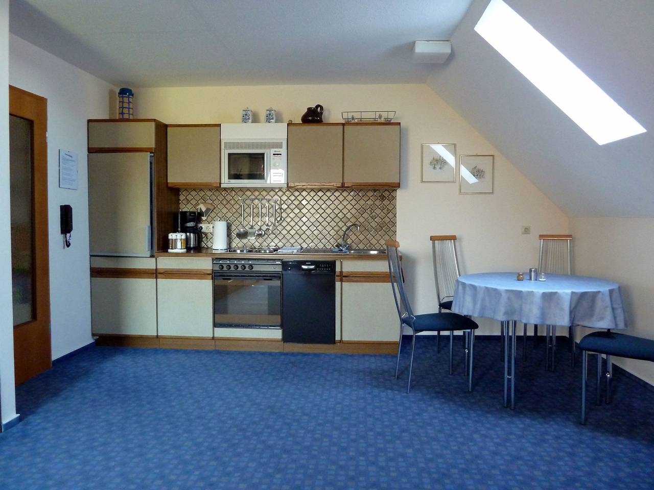Ganze Wohnung, Ferienwohnung 1 55 m², 1 Schlafzimmer, max. 2 Erwachsene und 2 Kinder in Lindau, Bayerisch Schwaben