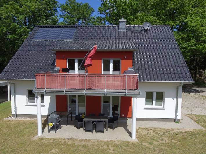 Ferienhaus für 8 Personen, mit Seeblick und Garten sowie Sauna und Terrasse in Krakow am See - 4