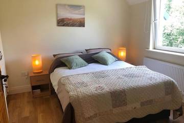 Location de vacances pour 8 personnes, avec jardin à Kenmare