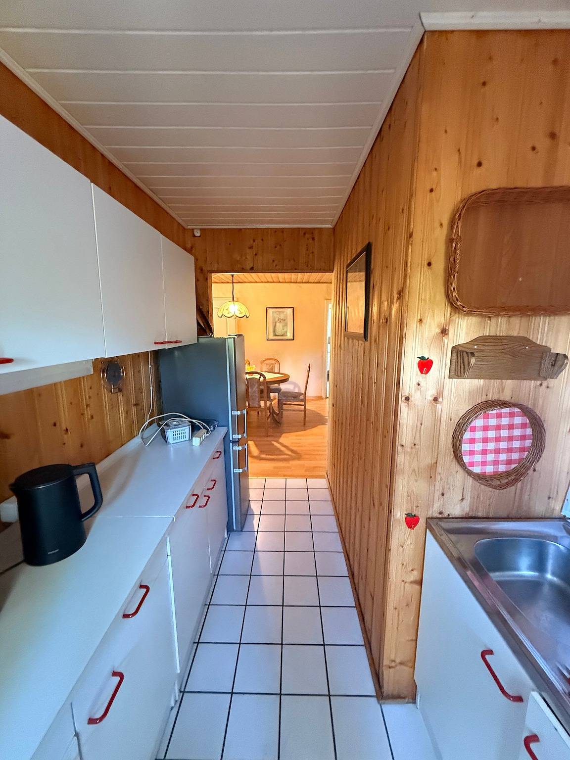 Ferienhaus 'Bungalow an der Havel' mit privater Terrasse und Garten in Briest, Havelsee