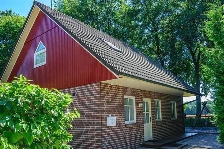 Ferienhaus für 7 Personen, mit Terrasse und Garten