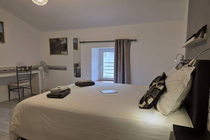 Chambre d’hôte pour 3 personnes à Riols - 3