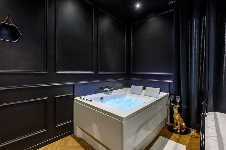 Gîte pour 2 personnes, avec jacuzzi à Le Petit-Quevilly - 4