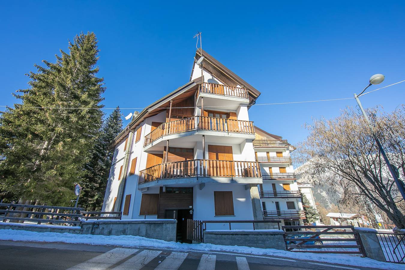 Ganze Wohnung, Appartamento Villa Margherita City Center in Sauze d'Oulx, Via Lattea