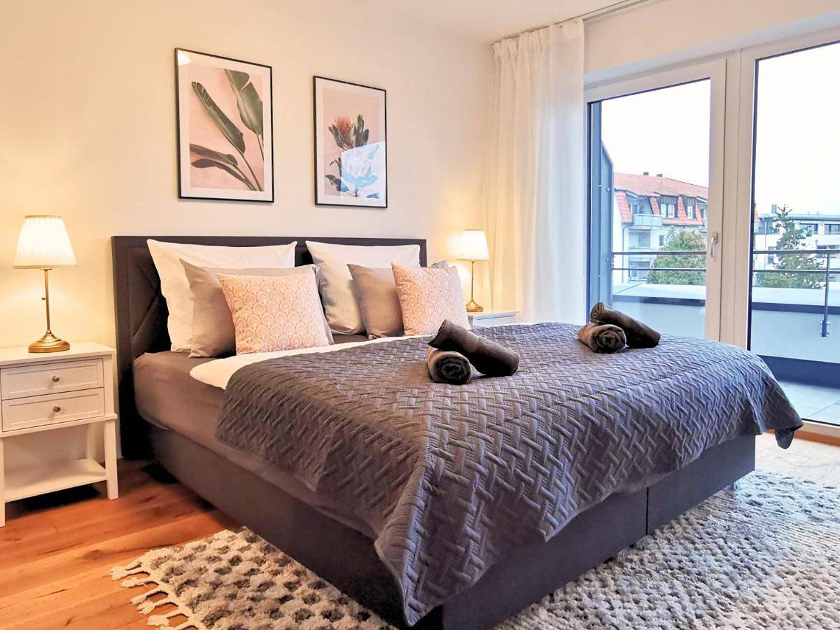 Ganze Wohnung, One-Bedroom Apartment in Straubing, Ostbayern