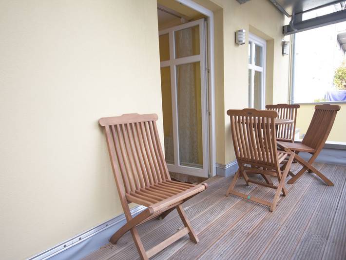 Ferienwohnung für 4 Personen, mit Balkon/Terrasse und Terrasse, kinderfreundlich in Warnemünde - 3