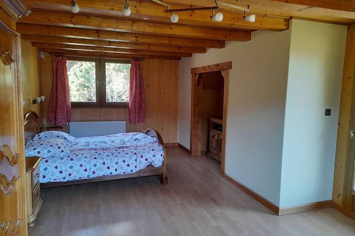 Gîte pour 9 personnes, avec sauna et jacuzzi ainsi que balcon et jardin, animaux acceptés à Sondernach - 2