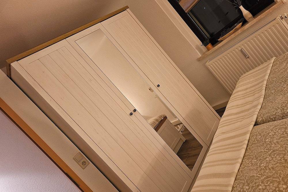 Ganze Wohnung, Ferienwohnung Weber\ngemütliche Ferienwohnung mitten im Erzgebirge in Schwarzenberg (Erzgebirge), Erzgebirge