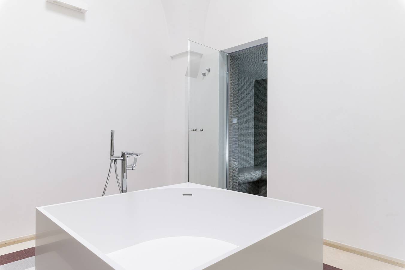 Ganze Ferienwohnung, Hydeout Luxury Suite - Stella 37 by Wonderful Italy in San Vito dei Normanni, Salento