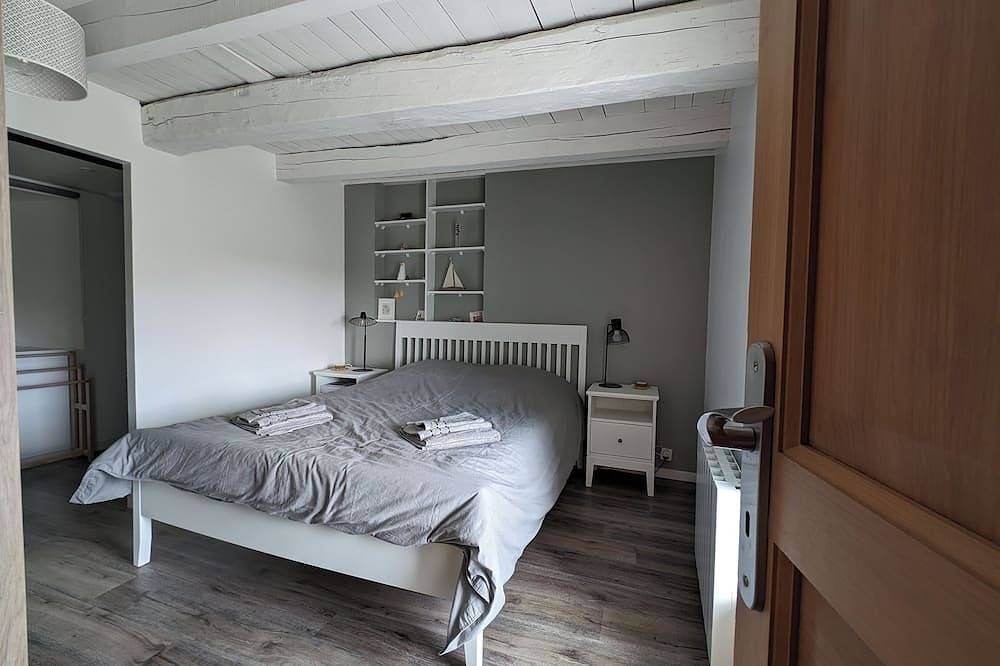Séjour Tranquille au Coeur du Morbihan - Maison Pierre Traditionnelle Rénovée in Pluvigner, Région de Lorient