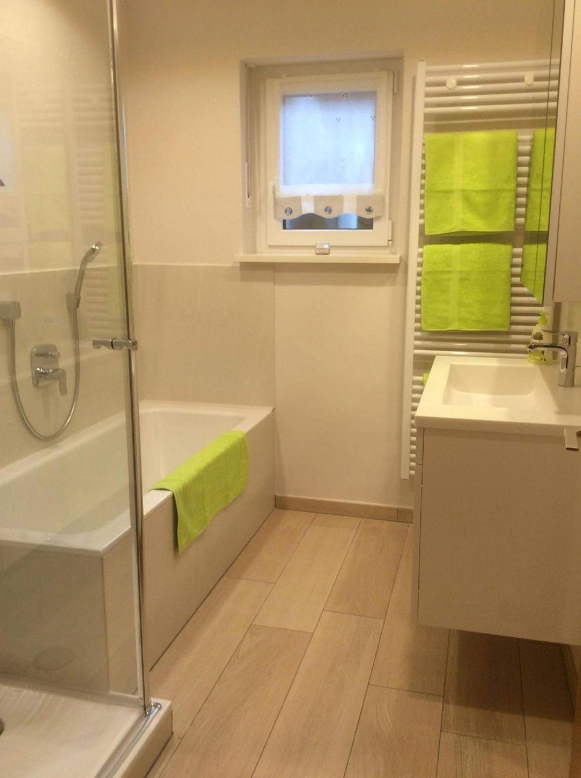 Ganze Ferienwohnung, Freistehendes Ferienhaus mit Südbalkon in Marktrodach, Frankenwald