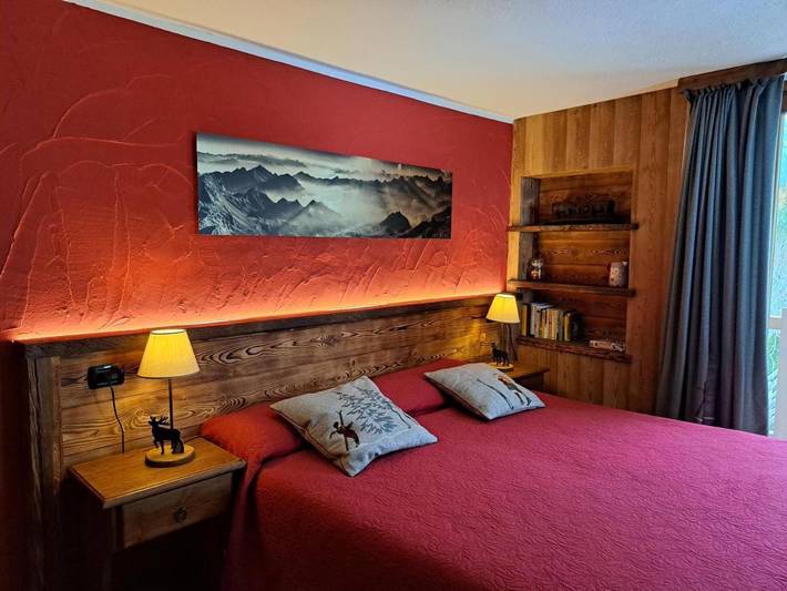 Maison d’hôte pour 3 personnes, avec vue sur le lac ainsi que vue et jardin à Commune de Brusson - 2